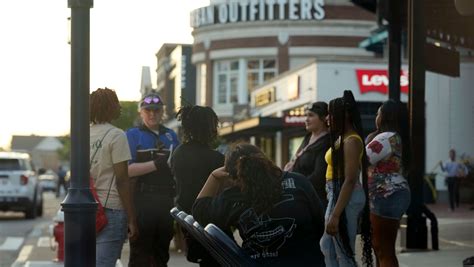 What is Easton Town Center's policy on minors? What we know