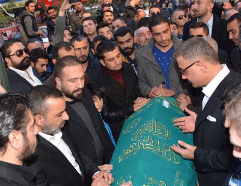 Toplam 1.465 sedat peker haberi bulunmuştur. Sedat Peker on Twitter: "REİSİMİZ SN.SEDAT PEKER'in manevi ...