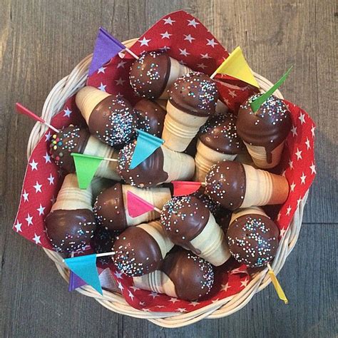 Die 25+ besten Ideen zu Kinder Kuchen auf Pinterest | Fondant kuchen kinder