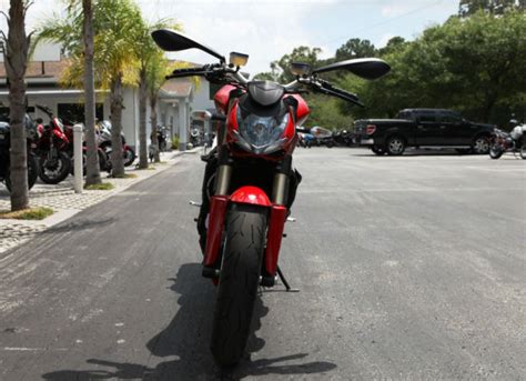 Signal handling is extremely precise and controlled. NO RESERVE! 2014 DUCATI STREETFIGHTER 848 DEMO, Naked, DTC ...