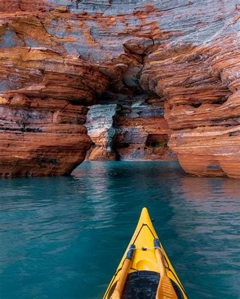 How To Visit The Apostle Islands Sea Caves Hello Stranger Midwest