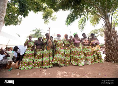 Traditional Welcoming Dance In Kadama Uganda Africa Stock Photo Alamy