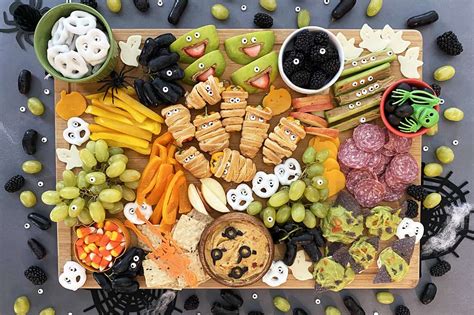 How To Make The Perfect Kid Friendly Halloween Snack Board Healthy