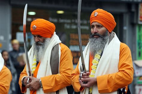 Thousands Of Sikhs On March For Nagar Kirtan Birmingham Live
