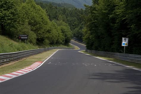 Schwedenkreuz, aremberg, fuchsröhre und adenauer forst liegen heute im fokus von benny leuchter und andy gülden. Streckenabschnitte Nürburgring Nordschleife - Nürburgring