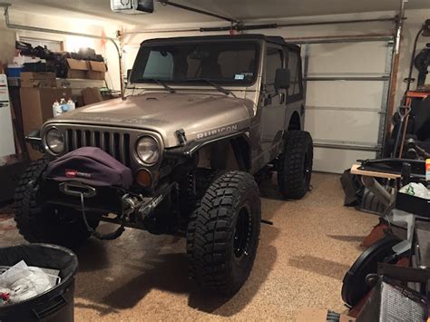 Tj With Metalcloak Fenders And 2 Or 35 Inch Lift