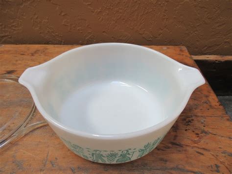 Vintage Pyrex 472 In Turquoise On White Amish Butterprint One Etsy