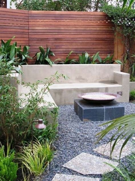 Mac dan salon de jardin. Salon de jardin en beton - Châlet, maison et cabane