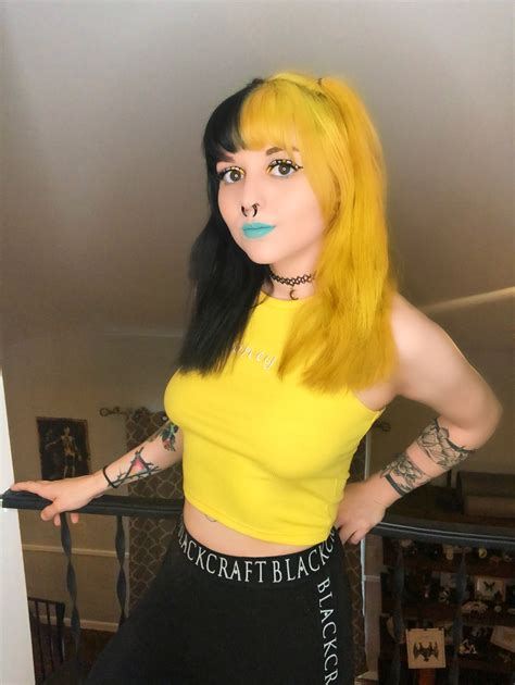 Split Yellow And Black Hair Ig Creativechameleonsfx Split Dyed Hair Brown Hair Dye Short