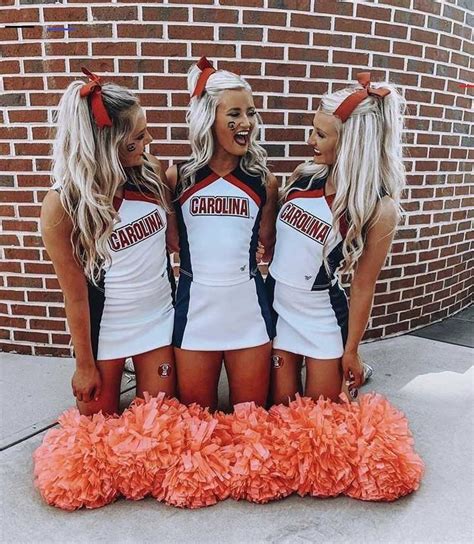 pinterest christianaz gruppenkostüme cheer outfits cheer poses cheer pictures