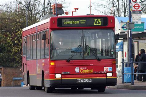 London Bus Route 225