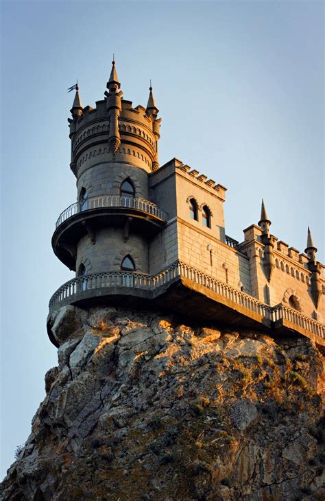 16 Best Castles In The World You Can Visit Travel Beautiful Castles