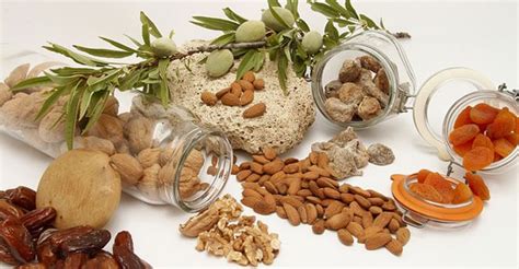The cinnamon may also help control blood glucose levels. Can Diabetics Eat Dry Fruits? 5 Safe Choices - Beat Diabetes