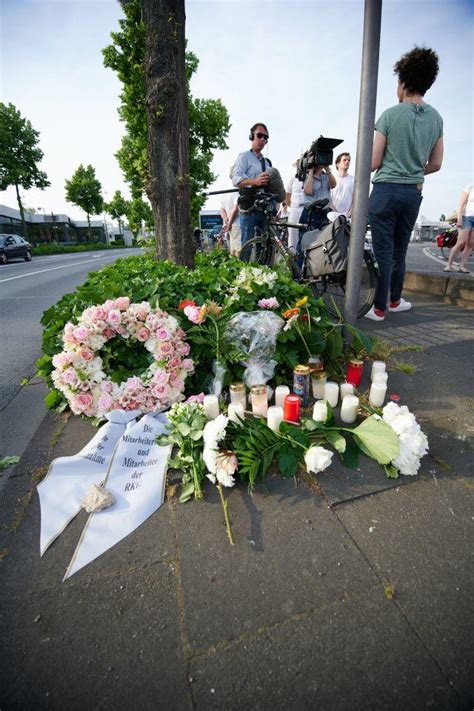 Mahnwache Für Verstorbene Radfahrerin In Bonn