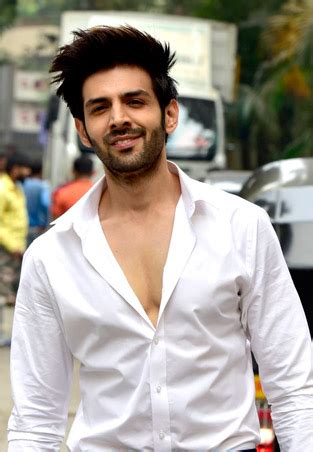 Get all the latest news and updates on kartik aryan only on news18.com. Kartik Aaryan Net Worth 2021: Biography, Family, Sister ...