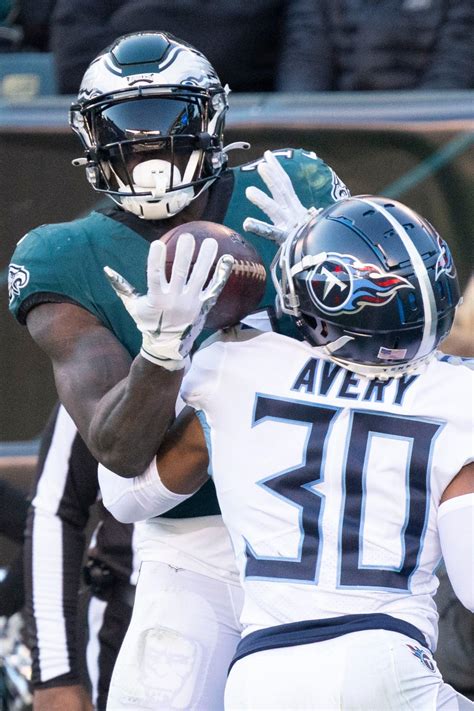 Aj Brown Shared Tennessee Titans Plays Before Game Vs Eagles They