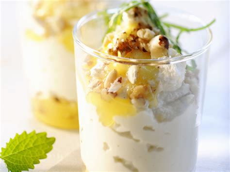 Quark - Apfel -Dessert mit Nüssen Rezept