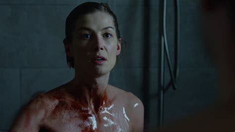 Gone Girl Nick And Amy Shower Scene Youtube