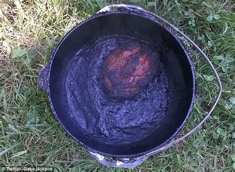 Twitter Users Share Embarrassing Photos From Their Camping Fails Daily Mail Online