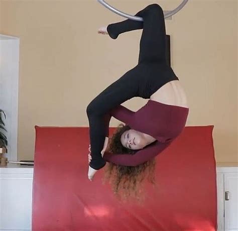 Follow Me •buseakan• Sofie Dossi Dance Photography Poses Gymnastics Wallpaper