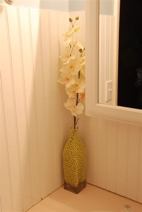 Arrangements flower church floral arrangement flowers artificial centerpieces easter vases altar tall buffet spring. Bathroom Flower Arrangement - The Creative Mom