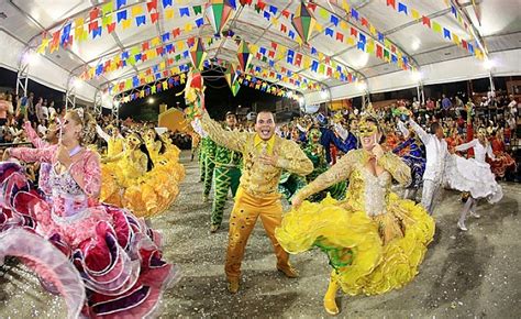 Quadrilhas Juninas São Espaços De Acolhimento E Trabalho Cultura