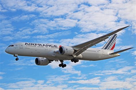 F Hrbd Air France Boeing 787 9 Dreamliner Just A Baby