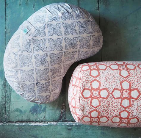 Yoga Bolsters Meditation Cushions The Ultimate Yoga Props Yogipod