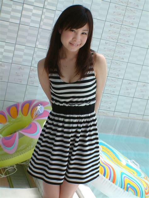 Lemon Mizutama Japanese Sexy Idol Sexy Zebra Dress Playing Water In Bathroom Part 1 Photo ~ Jav