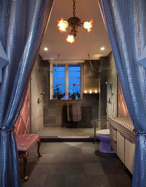Welcome to treetop condo at the incomparable 2 midtown. Step inside this tricked-out, glass-walled Miami condo ...