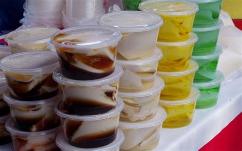 Rendah kacang soya lebih kurang 4 jam…ramas ramas untuk membuang kulit nya…mesin menggungkan blender dan tapiskan air.masak air soya raja soya. Belajar Resepi buat Taufufah dan Air Soya yang SEDAP ...