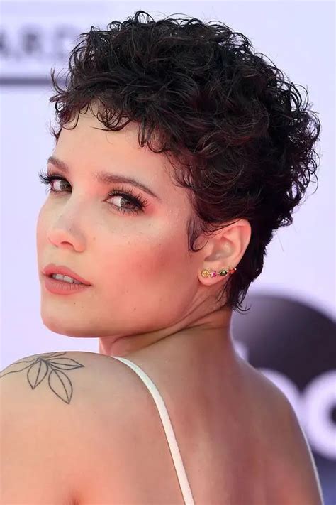 50 Most Gorgeous Short Curly Haircuts For Women Over 50
