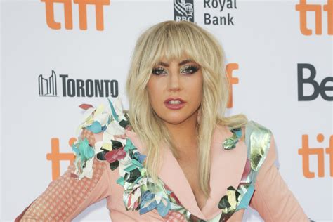 Contact lady gaga on messenger. Lady Gaga Extends Her Las Vegas Stay into 2020