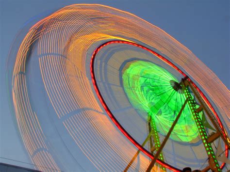Blurred motion Seattle Wheel at dusk 1 | Quite possibly the … | Flickr