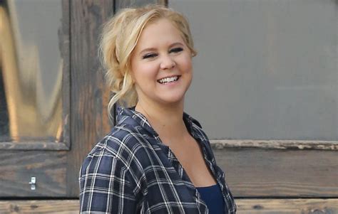 Amy Schumer Wanted To Bare It All For Annie Leibovitz Shoot Amy