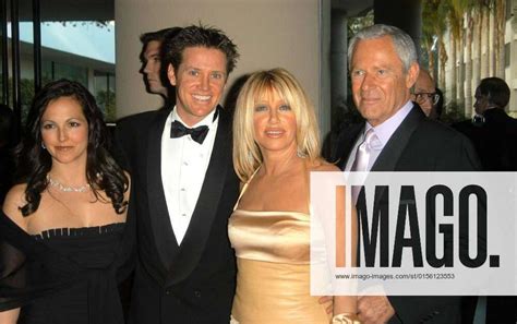 Caroline And Bruce Somers With Suzanne Somers And Alan Hamel At The 2003 Society Of Singers Ella