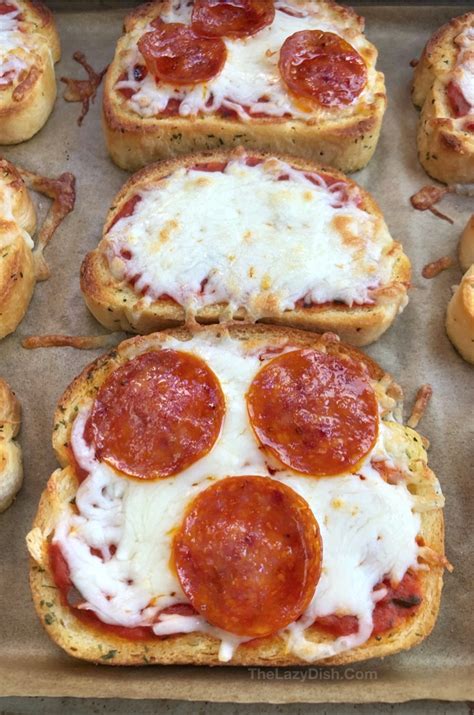 Quick And Easy Mini Garlic Toast Pizzas The Lazy Dish
