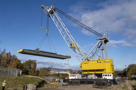 Cranes And Heavy Lifting