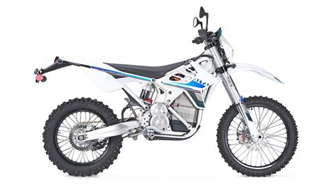 By this point, you should have a complete understanding of how and why to shift your dirt bike. 2019 Alta Motors Redshift EXR - Reviews, Comparisons ...