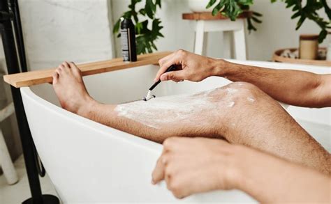 Should Men Shave Their Legs Mengentle