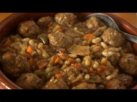 Au menu, un paleron de bœuf braisé aux oignons et au céleri. Recette : boulettes catalanes - Météo à la carte - YouTube ...