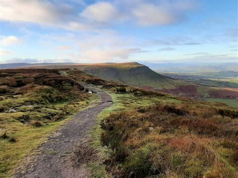 Hay Bluff Walk And Twmpa In The Black Mountains Roaming Spices
