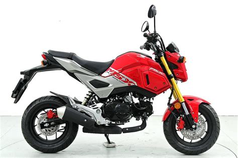 Ein motorrad mit 125 ccm hubraum stellt für viele fahrer den einstieg dar. Honda MSX 125 ABS - Bis 125 ccm Motorräder - Moto Center ...