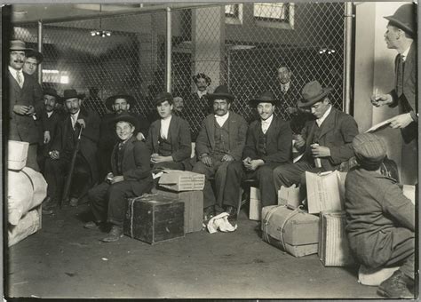 Ellis Island Immigrants Photographer Lewis Hines Pictures Of Jews