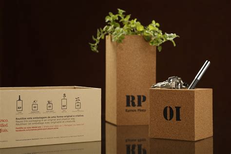 The Dieline Awards 2016 Outstanding Achievements Packaging Rp10