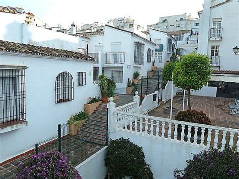 0034 951 568 308 lunes a domingo : APARTAMENTOS PLAYA GOLF Benalmadena - Malaga