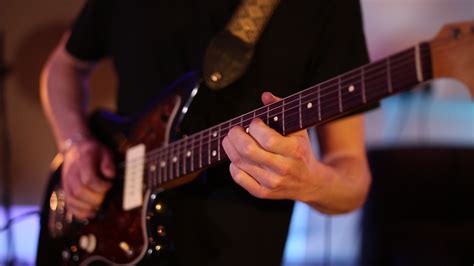 Teach Yourself The Guitar 10 Top Tips Routenote Blog