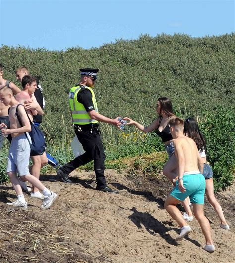 Teens Return To Troon Beach Despite Facebook Party Chaos Daily Mail