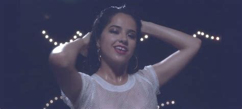 Watch Becky G Singing In The Shower Clizbeats Com