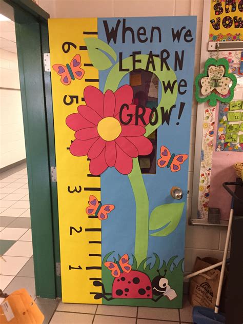 Spring Classroom Door When We Learn We Grow Decoraciã³n Classroom
